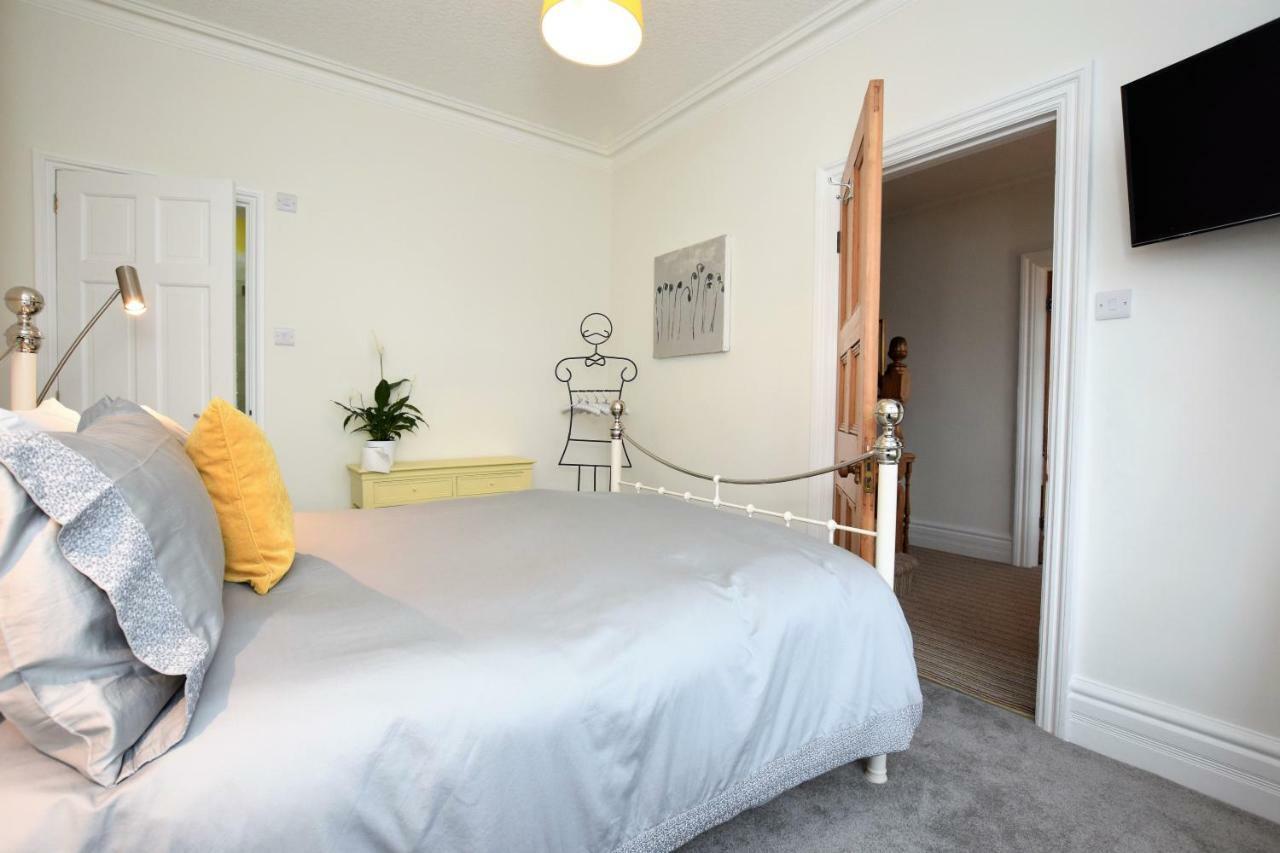 B&b@no2 Bed & Breakfast *